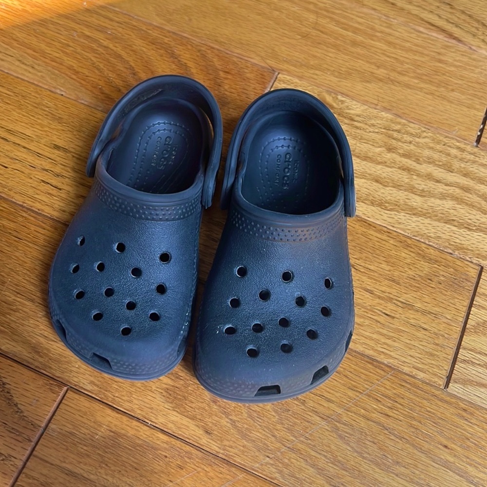 Toddler Crocs C7